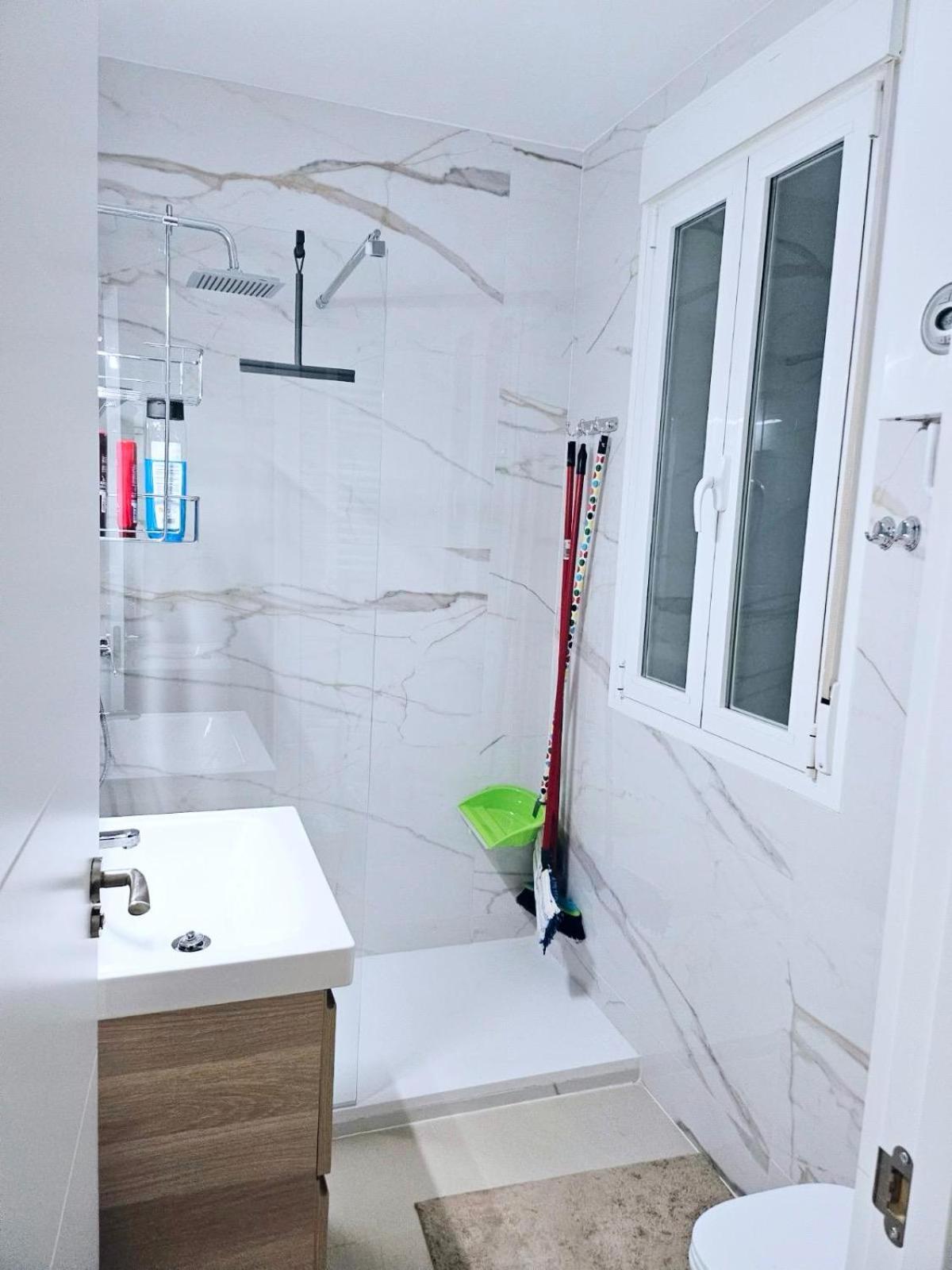 Acogedor Apartamento En Atocha By Bebalmy Μαδρίτη Εξωτερικό φωτογραφία